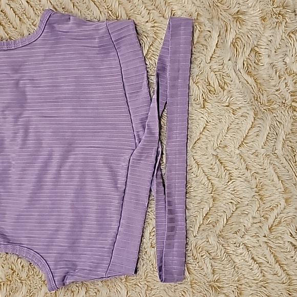 Girl Shein shirt - Picture 3 of 4